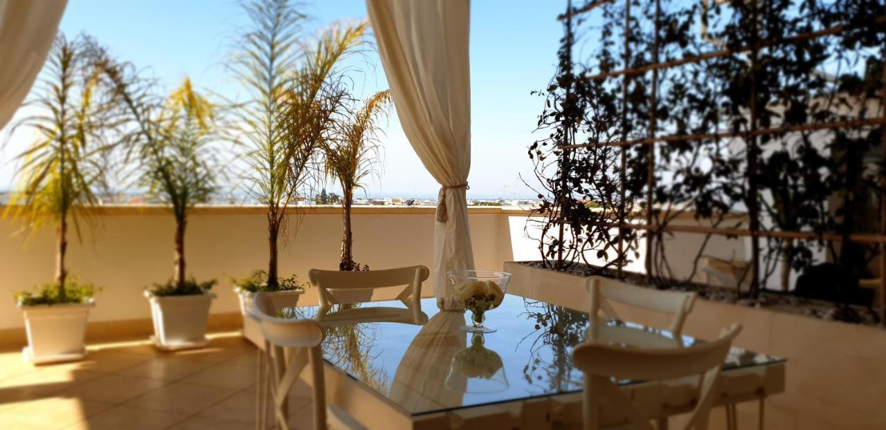 Sea Suites อูเจนโต ภายนอก รูปภาพ