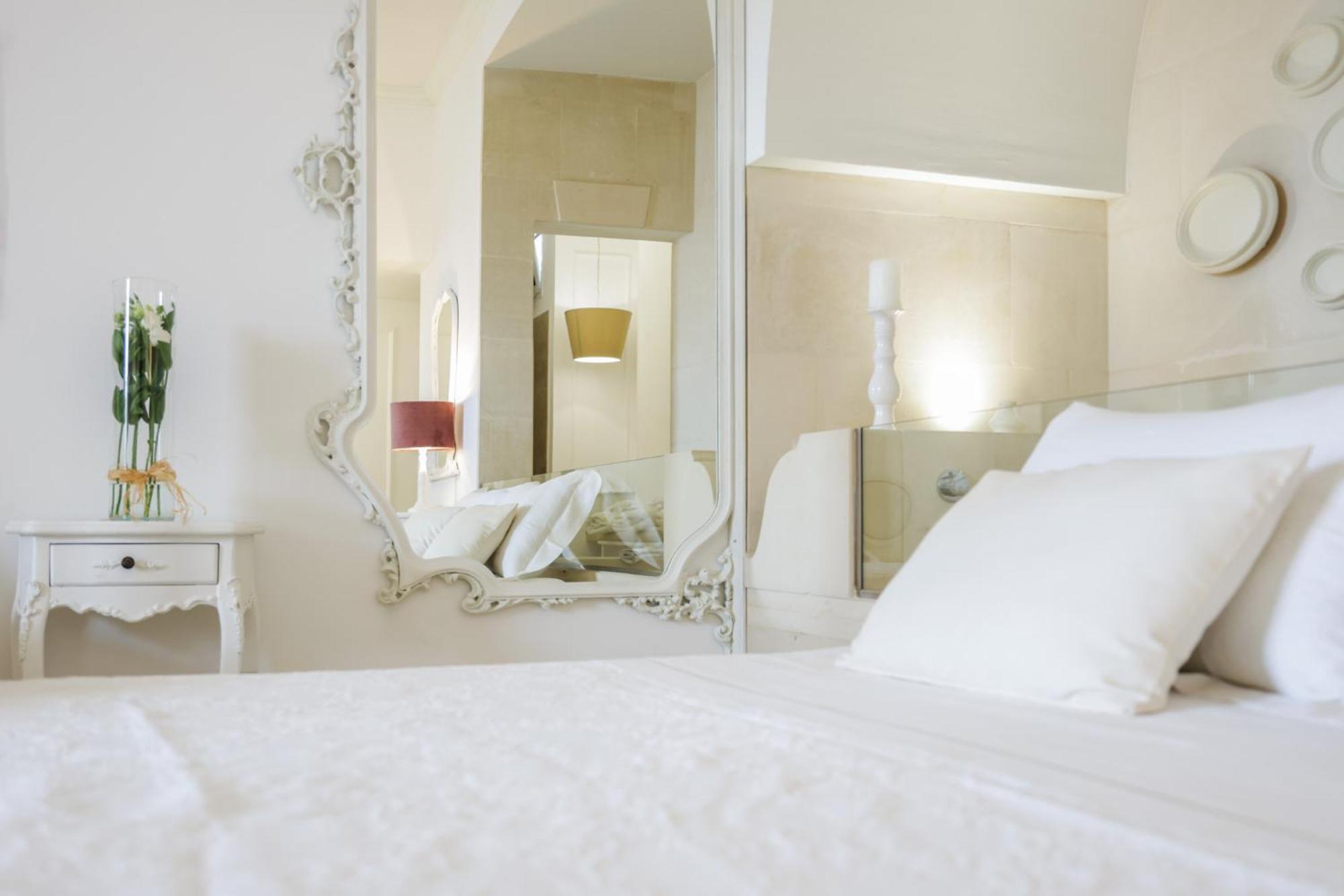Sea Suites อูเจนโต ภายนอก รูปภาพ