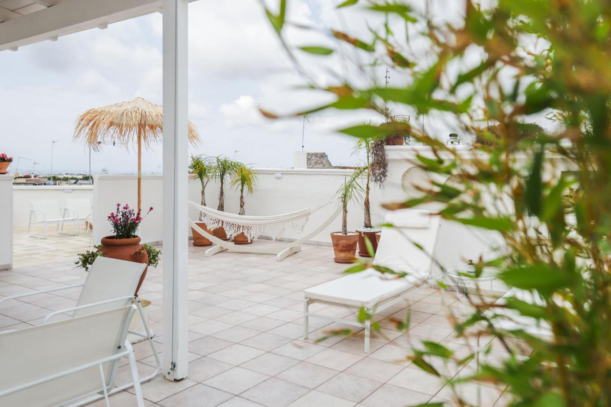 Sea Suites อูเจนโต ภายนอก รูปภาพ