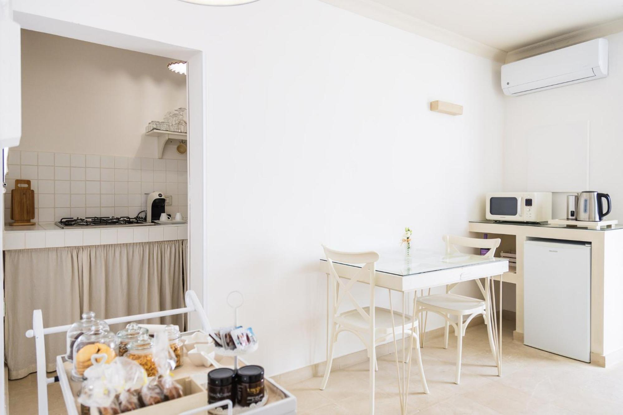 Sea Suites อูเจนโต ภายนอก รูปภาพ